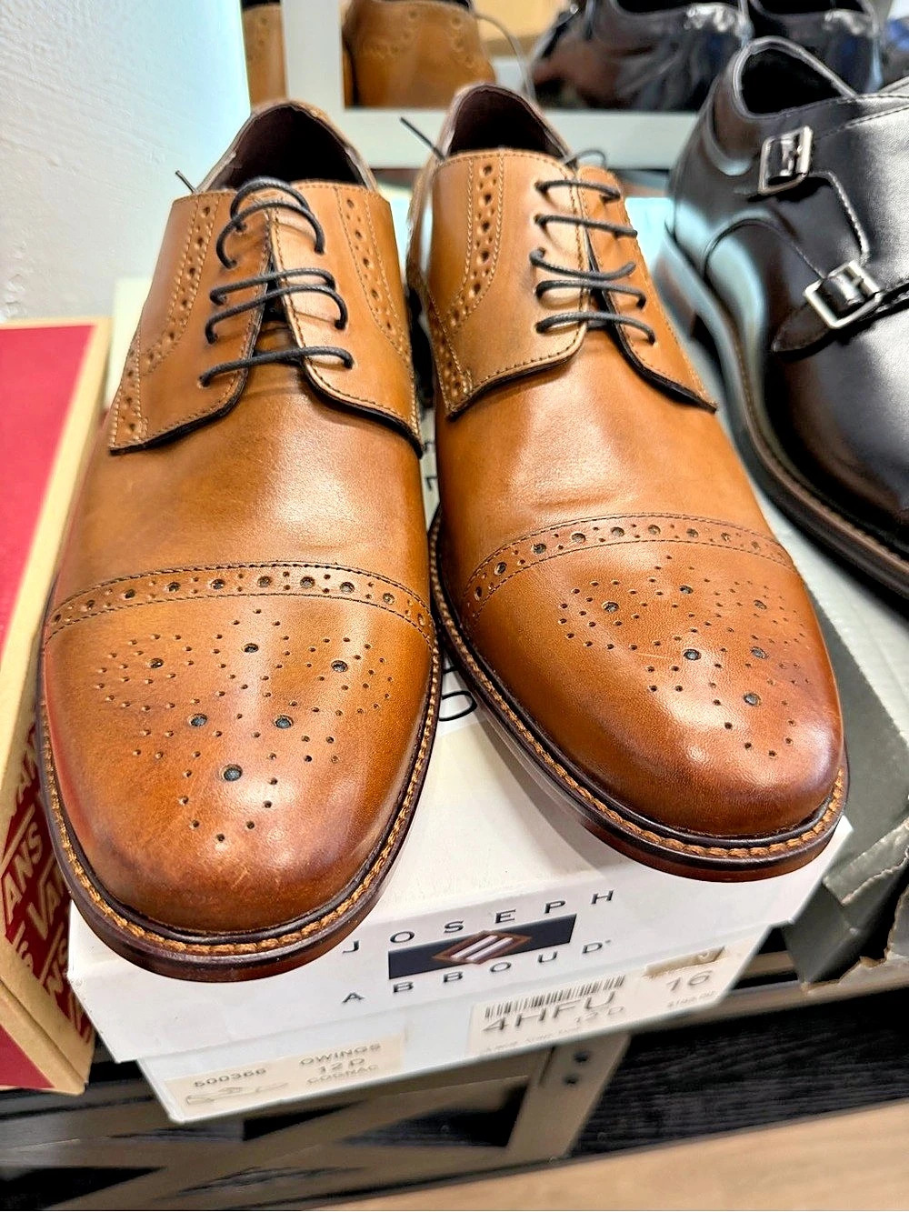 Joseph Abboud Owings Wingtip Oxfords Brown US 12 D